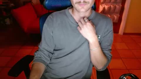 Snapshot of couldbesleeping chatting on 21, 11, 2025 couldbe online show from 21, 11, 2025