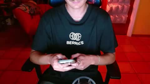 Snapshot of couldbesleeping chatting on 23, 11, 2025 couldbe online show from 23, 11, 2025