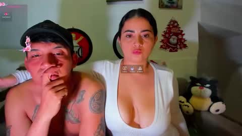 Snapshot of couple_dirtshow chatting on 9, 11, 2025 couple_dirtshow online show from 9, 11, 2025