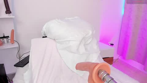 Maria  online show from 8, 1, 2025