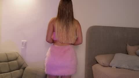 Snapshot of couple_of_your_dreams_ chatting on 10, 6, 2026 Kay online show from 10, 6, 2026