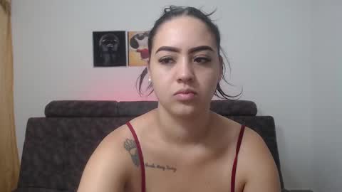 Snapshot of couple_sexandlove chatting on 28, 2, 2025 ALEJANDRO Y EMILY online show from 28, 2, 2025
