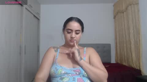 Snapshot of couple_sexandlove chatting on 7, 10, 2025 ALEJANDRO Y EMILY online show from 7, 10, 2025