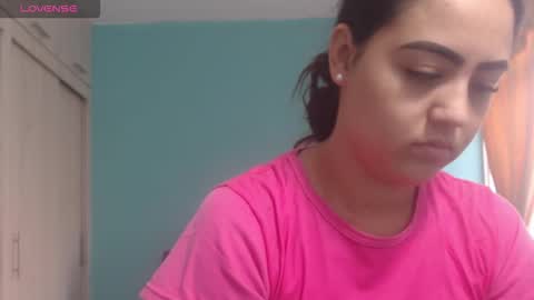  ALEJANDRO Y EMILY  online show from 16, 12, 2025