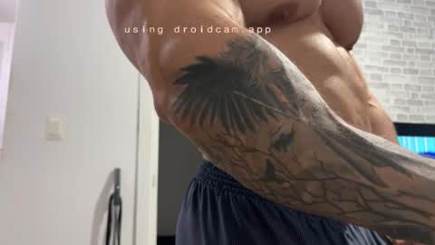 couplemuscle40 online show from 10, 2, 2026