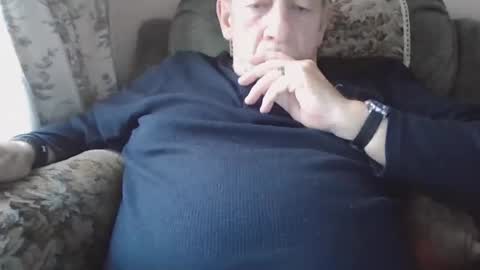 Snapshot of courieral1 chatting on 6, 11, 2025 courieral1 online show from 6, 11, 2025