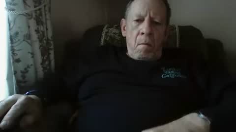 Snapshot of courieral1 chatting on 9, 11, 2025 courieral1 online show from 9, 11, 2025