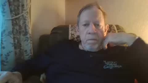 Snapshot of courieral1 chatting on 4, 12, 2025 courieral1 online show from 4, 12, 2025