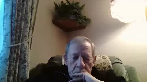 Snapshot of courieral1 chatting on 16, 12, 2025 courieral1 online show from 16, 12, 2025