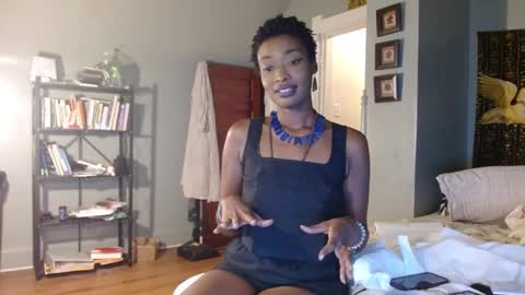 Snapshot of courtneyfmty chatting on 11, 10, 2025 Courtney online show from 11, 10, 2025