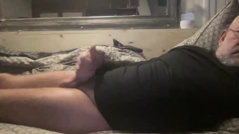 crapaud75018 online show from 5, 1, 2025