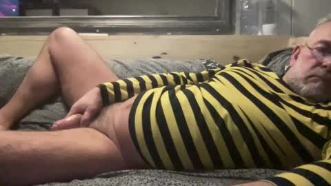 crapaud75018 online show from 21, 1, 2025