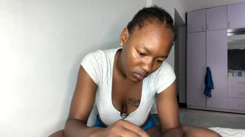 Snapshot of crave_meslowly chatting on 17, 7, 2026 Taliee online show from 17, 7, 2026