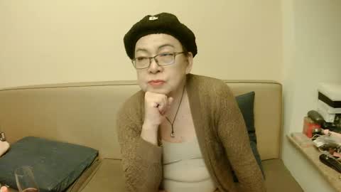 Snapshot of crazychika chatting on 3, 3, 2025 Kelly online show from 3, 3, 2025