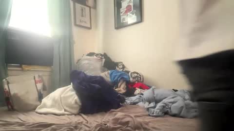 crazydill28 online show from 5, 4, 2026