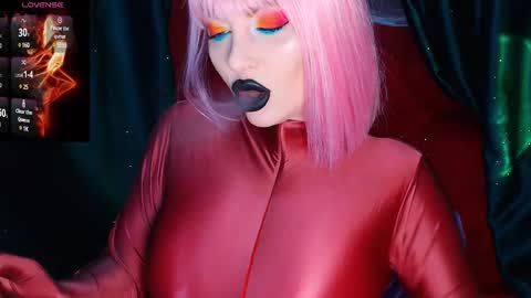 Snapshot of crazypinkyball chatting on 11, 2, 2025 Roxy online show from 11, 2, 2025