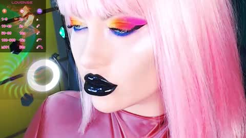 Snapshot of crazypinkyball chatting on 9, 9, 2025 Roxy online show from 9, 9, 2025