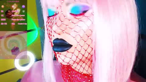 Snapshot of crazypinkyball chatting on 23, 9, 2025 Roxy online show from 23, 9, 2025