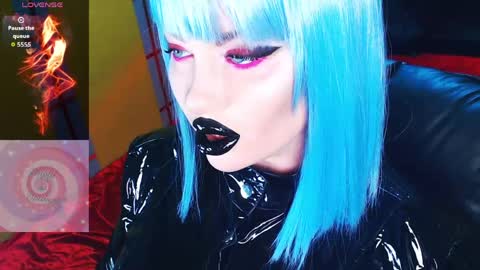 Snapshot of crazypinkyball chatting on 15, 4, 2026 Roxy online show from 15, 4, 2026