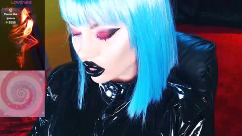 Snapshot of crazypinkyball chatting on 25, 4, 2026 Roxy online show from 25, 4, 2026