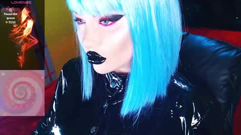 Snapshot of crazypinkyball chatting on 6, 5, 2026 Roxy online show from 6, 5, 2026