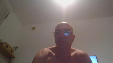 crazystrapon online show from 25, 1, 2025