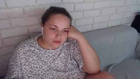 Snapshot of crazyy_girl_ chatting on 21, 10, 2025 Crazyy Girl online show from 21, 10, 2025