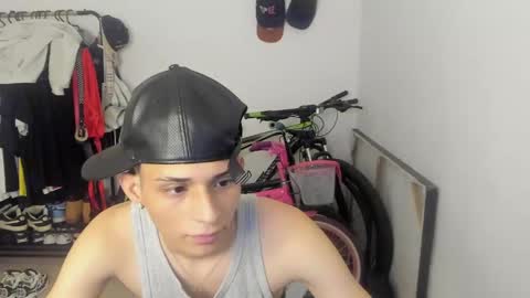 crazzy_master1 online show from 22, 4, 2026