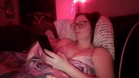 creammenow1229 online show from 27, 1, 2025