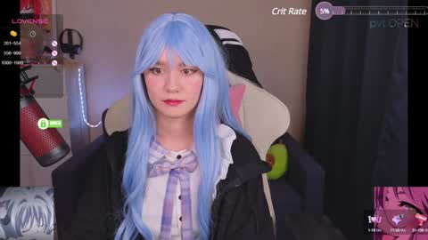 Snapshot of creammeow chatting on 12, 12, 2024 Alina online show from 12, 12, 2024