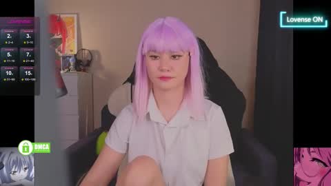 Snapshot of creammeow chatting on 2, 12, 2025 Alina online show from 2, 12, 2025