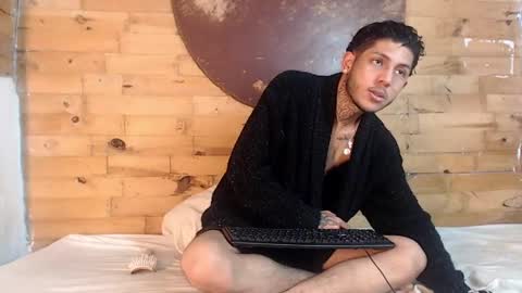  CAMILA Y SEBASTIAN online show from 14, 2, 2025