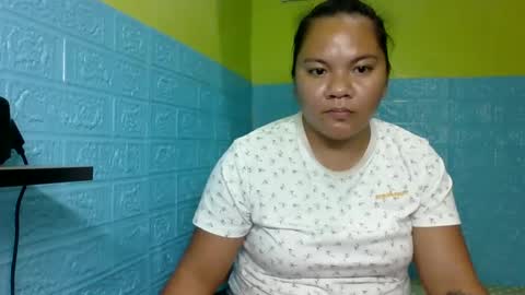 Snapshot of creamy_cunt4uxx chatting on 23, 12, 2024 my pussy always wet online show from 23, 12, 2024