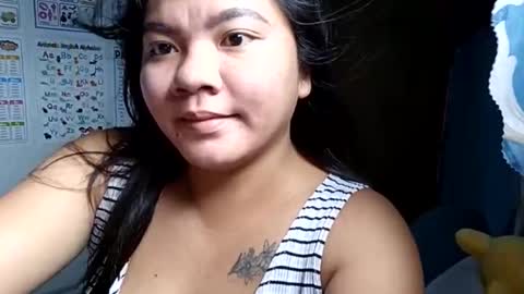 Snapshot of creamy_cunt4uxx chatting on 11, 10, 2025 my pussy always wet online show from 11, 10, 2025