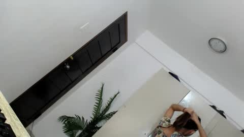 Delilah online show from 23, 11, 2025