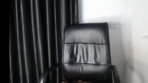 Snapshot of creamy_juicypussy chatting on 9, 9, 2025 Lady jasmine online show from 9, 9, 2025