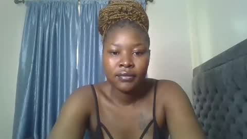 creamy_pie1 online show from 4, 3, 2026