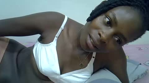 creamy_pussie online show from 18, 4, 2026
