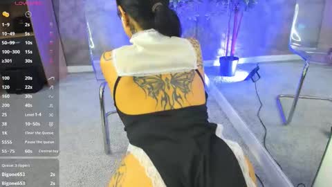 Snapshot of creamyinkk chatting on 26, 9, 2025 Sophie online show from 26, 9, 2025