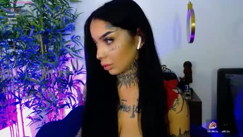 Sophie online show from 28, 11, 2025