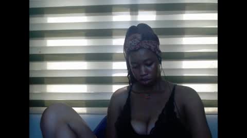 creamyxpussyx online show from 25, 4, 2026