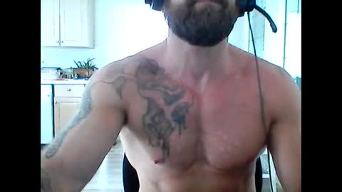 Snapshot of creatureofbeauty chatting on 22, 4, 2026 creatureofbeauty online show from 22, 4, 2026