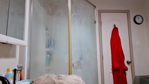 The hopeless romantic online show from 12, 12, 2024