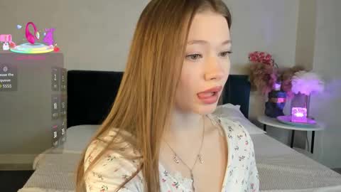 Kitty online show from 10, 11, 2025