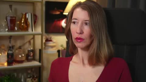 Quinn de la Creme online show from 7, 10, 2025