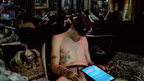 Snapshot of crescentx chatting on 14, 12, 2025 Damien Mourningstar online show from 14, 12, 2025