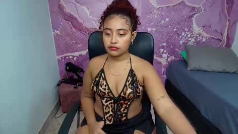 crespa_latin_ online show from 24, 11, 2025