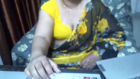 Snapshot of crezybhabihot chatting on 18, 1, 2025 Sonika69 online show from 18, 1, 2025