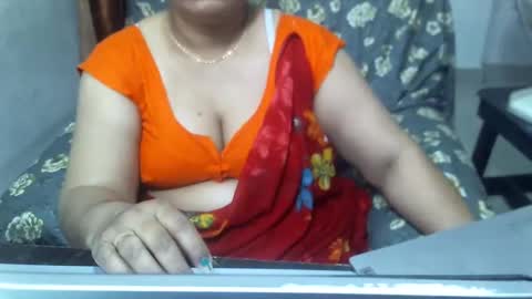 Snapshot of crezybhabihot chatting on 3, 2, 2025 Sonika69 online show from 3, 2, 2025