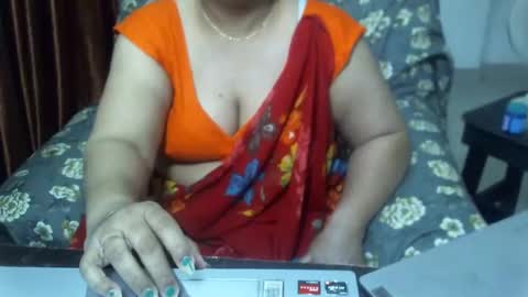 Snapshot of crezybhabihot chatting on 3, 2, 2025 Sonika69 online show from 3, 2, 2025